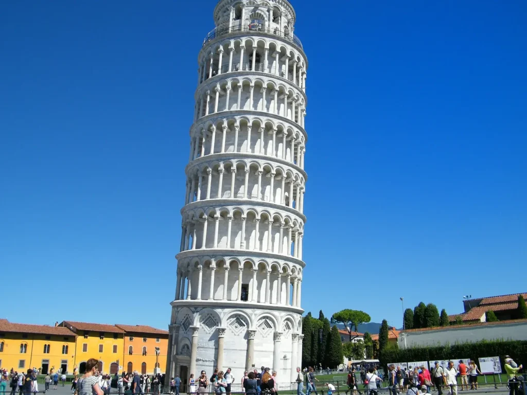 e38394e382b5e381aee6969ce5a194e381aee8a792e5baa6e381a8e3819de381aee6adb4e58fb2e79a84e8838ce699afe381abe381a4e38184e381a6 ピサの斜塔の角度とその歴史的背景について